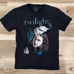 Twilight Edward Bella Short Sleeve Shirt Women’s Medium Y2K